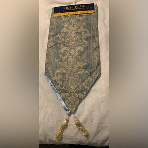 Rich Home Blue and Gold Table Runner